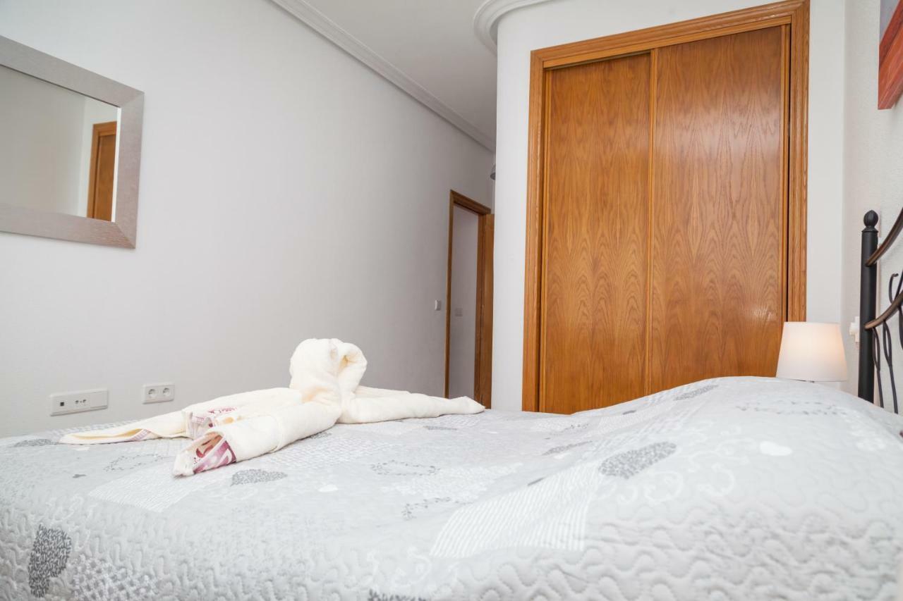 Apartment Solmar Torrevieja Bagian luar foto